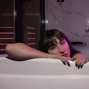 hitomi_arata Public Pic 3