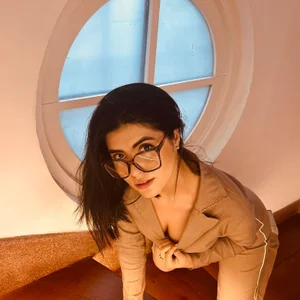 SarhaVega Relaxed and Sexy in Taupe 🤎 사진 4