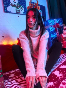 Merry christmas! 2024 od lauren_evans96  5 snímek