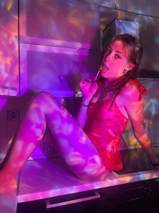 Leila_Vanilla Lollipop Night Pic 3