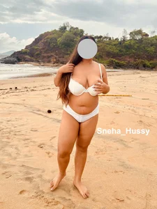 White Cheeky Bikini de sneha_hussy Foto 7