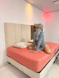 Slaazy_VI sexy girl arabic Pic