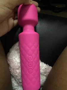 Prxincess_AAGodesss Pink vibrator Pic 2