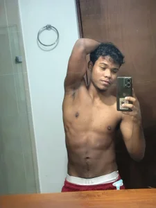 black_men9のDo you like this brunette?の枚の写真