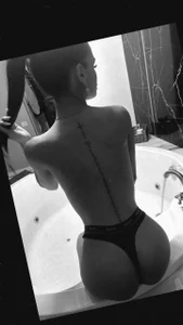 LeilaKali_のPublicの 4枚の写真