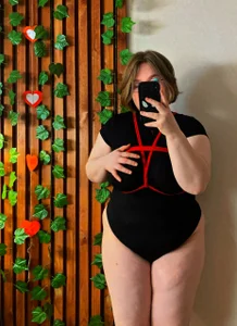 MaryFloree's tie me closer Sex Photo 2