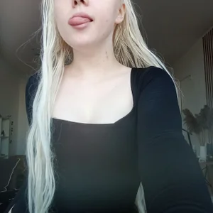 Bloondde's XXX Nude Photo 3