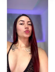 nova_ashfordPick your favorite outfit图片