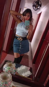 agatha_brooks_t Public Pic 3