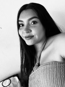 luciana18noir's photo