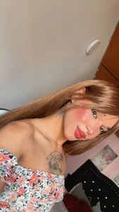 Terra_moonlight Kiss 💋 🍂🌱 Immagine 