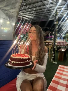 LittleSofia_ my birthday🤍 টি ছবি