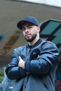 MaxDell you টি ছবি