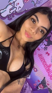 Alejaa21_ 👅👅👻 Pic