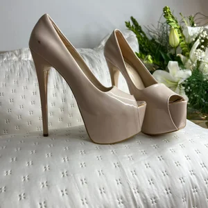 Miya_Nika 👠What emphasizes women's legs, of course, are heels👠 Gambar 3