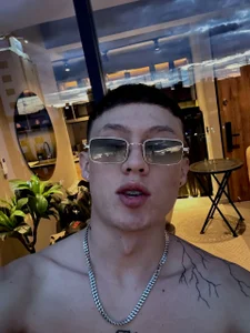 Dereck_Sm1th_ Come closer and discover the man behind the tattoo Immagine  2