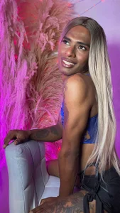 I am your biggest fetish od megan_scarsex02  2 snímek