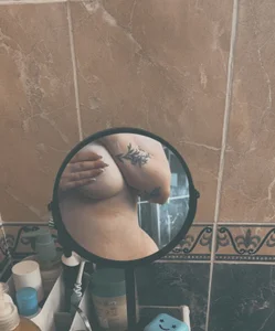 Curvy_Vanilla Public Bilde