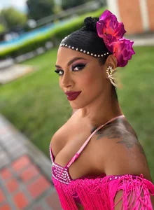 bunny_nicolle Dancer Artist - {count, plural, one {תמונה אחת} two {שתי תמונות} many {# תמונות} other {# תמונות}}