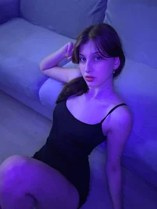 LouiseChavez handle it Hình