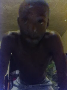 LookingLover34 Public Pic 2