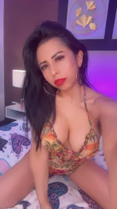 Alanagh_ Public টি ছবি