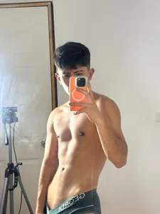 AndyJustgame_ looked at me 😏💪  3. fénykép