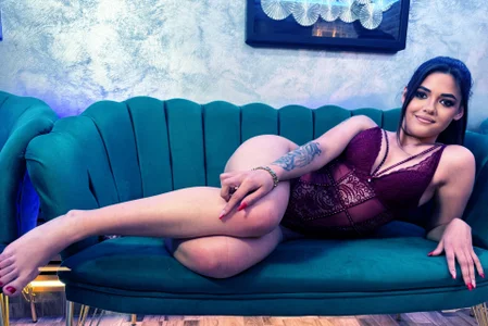 MayaaStarr Public Pic 5