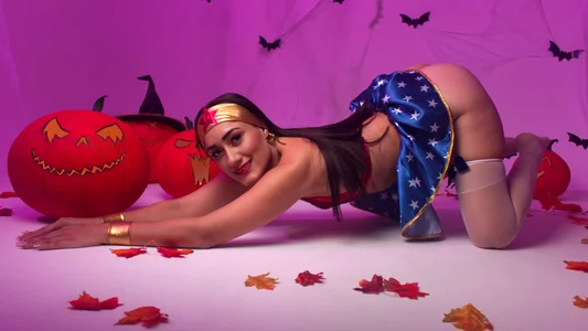 Jenifer_Diaz Wonder Woman Pic