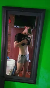 my body de aiden_dwayne  Imagens