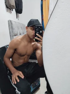 Elio_kai1my sexy face Bild