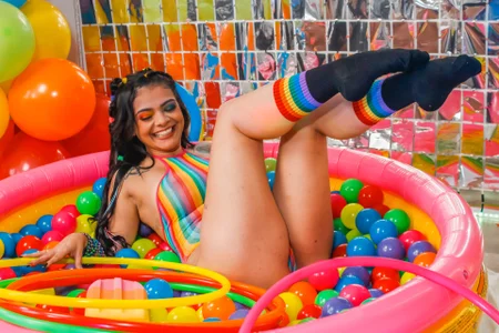 sofiaalarson DO YOU LIKE THE COLORS? 🌈🔥😍 зображення 3