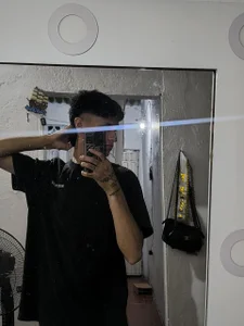 Public de Akyra_latinn  3 Imagens