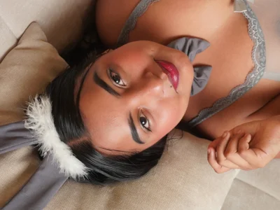 Chloe_jackson25のI want your carrot 🥕🐰の 7枚の写真