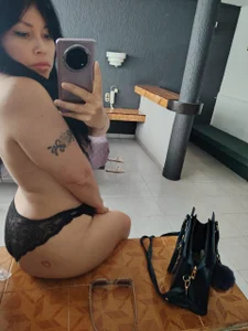 tu linda Kelly de KellyPerlaxxx  4 photos