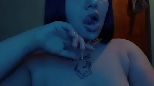 Mia_candy_0 DO YOU WANT TO CUM ALL OVER MY MOUTH? 💦🍆 Pic 3
