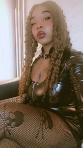 Charlotte__Brown_ NEW LOOK Pic 3