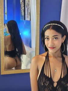 AleezaFrench POSING SEXY 사진 2