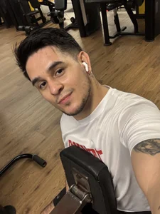 colin_lewis1 The gym Immagine  2