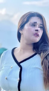 Natasha-143 Public Pic 4