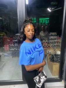 ChampegneBarbie outside vibes Bilde 3