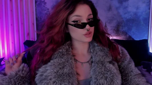 BratzieDarsielove this fur coat(not real fur)图片