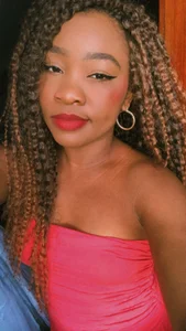 Niia_Roux Public Pic 4