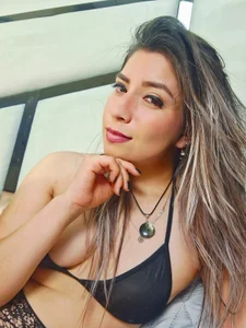 ElizabethAdams_ Looks of pleasure 🥵💦 Pic 4