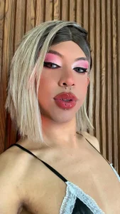 AndyBlake_ You are the temptation that I cannot resist. Hình 3