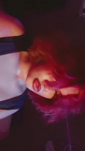 amandaa_21 with a dangerous touch welcome to my universe Pic