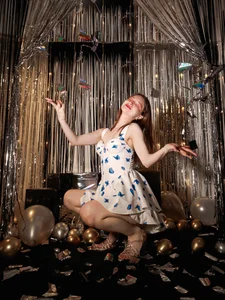 AmbeerWood_ Happy new year 2025 💥✨💄🎉❤💘 Pic 2