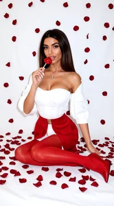 Ashley_luxx Valentine’s♥️ Pic