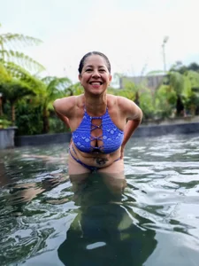 Adelesmithh Wet and dangerous, do you dare to swim with me? 💦 Pic 7