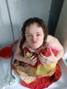 MiniNatalie kullanıcısının Wet Hair, Bad Attitude albümü -  3 fotoğraf